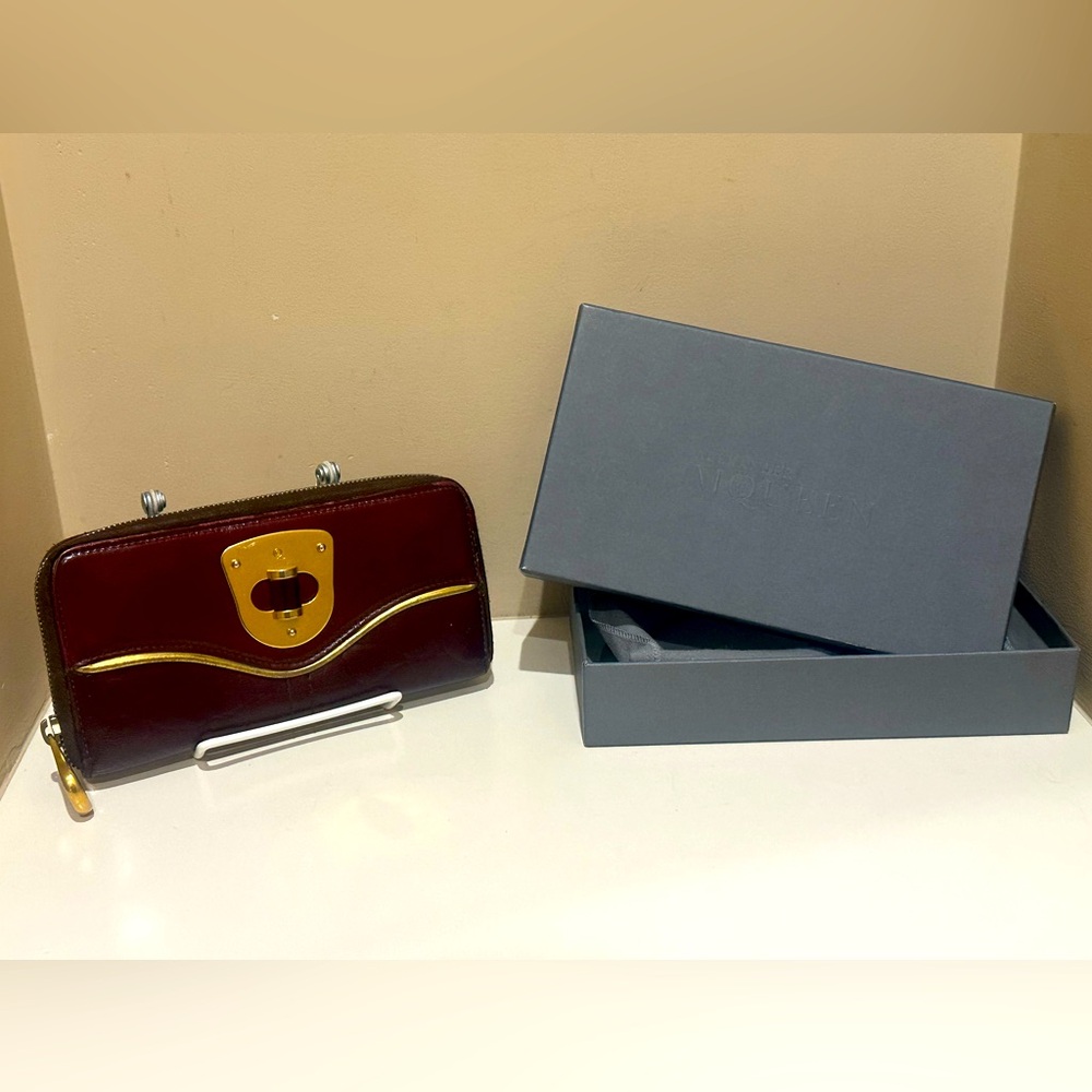 Alexander McQueen *Rare* Vintage Elvie Patent Maroon Zip Wallet W/box and dust